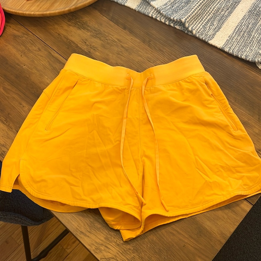 Brand New Lululemon License to Train High Rise Short 4inches